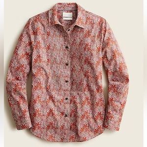 jcrew Tuxedo shirt in Liberty berry fabric. Perfect for the holidays Size 00.